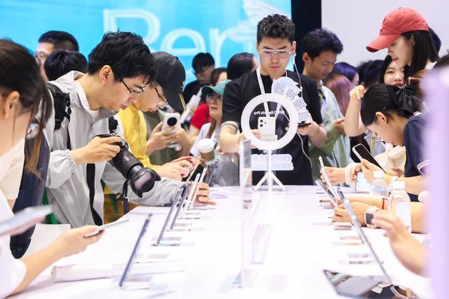 Reno系列横扫暑期市场，OPPO成为三季度唯一增长国产品牌