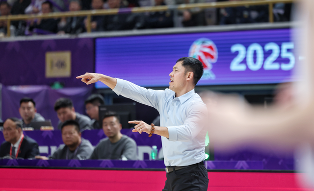 北控主场3分险胜天津豪取两连胜 张庆鹏赛后并不满意