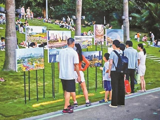 【深圳特区报】前海合作区成立15周年图片展今日开展