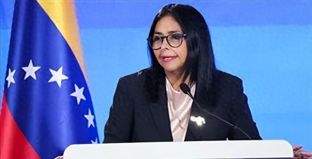 总统被美国绑架	，代总统转头邀美合作？