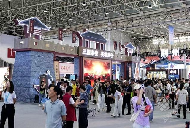 赤壁特色亮相2025中国文化旅游产业博览会
