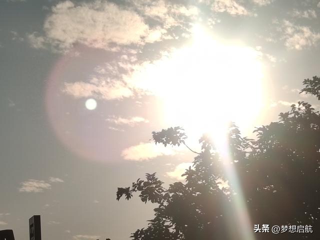 小雪节气游天气特别好江边一游