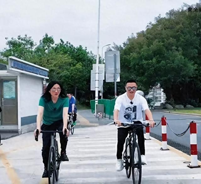 汪峰发文悼念：好兄弟因病去世，终年52岁
