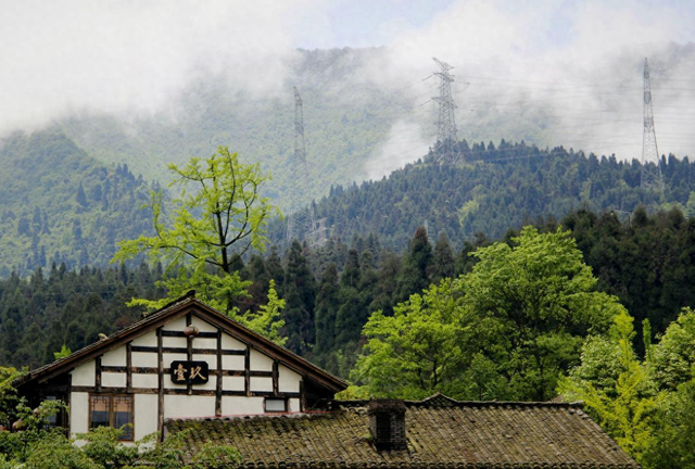 峨眉山居