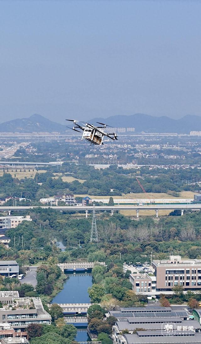 潮声丨小鹏撞击事件之问：低空蓝海如何守住安全红线？
