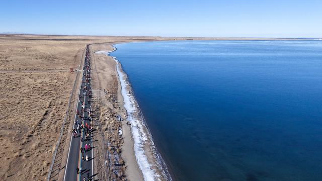 （体育）全民健身——徒步青海湖畔