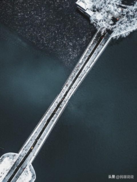 杭州灵隐寺都免费啦，南京大报恩寺只发放5000张免费票。