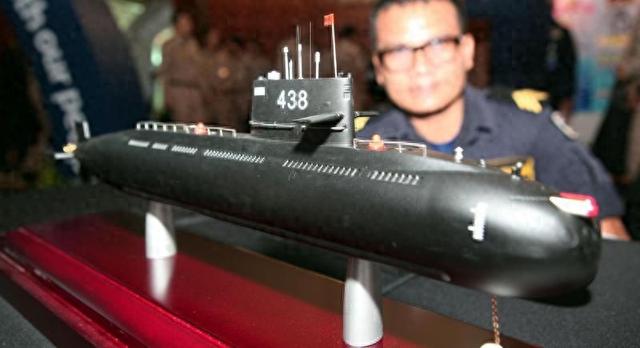 这一仗彻底把泰国打醒，卡了中国四年的军购，佩通坦内阁终于点头