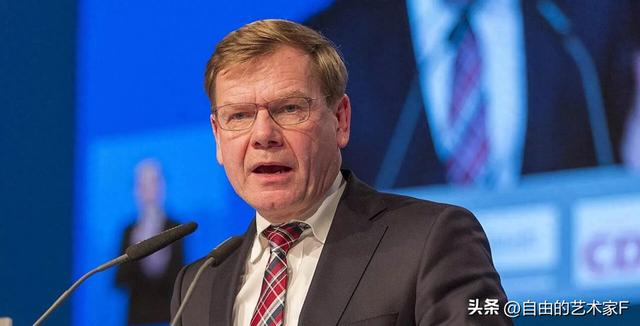 中德会面，德外长承诺：坚持一个中国，但当面提出了2个要求