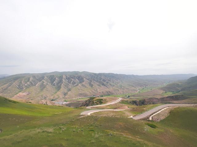 北疆行⑨——穿越喀拉峻草原