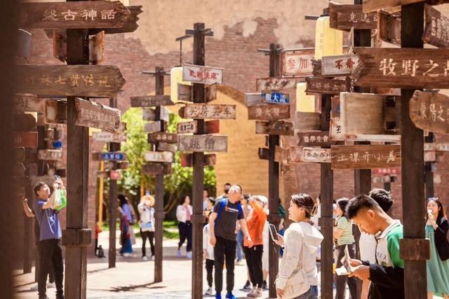 河南文旅爆红密码：市场破局、政府护航，千年文明跑出经济加速度