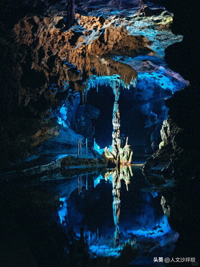 均温18℃！重庆这4个地下宫殿，奇幻又凉快！！