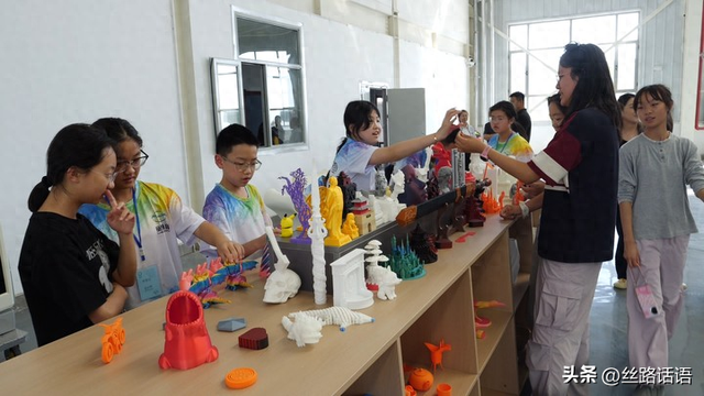 山丹3D打印中心投入试运营 迎来首批研学体验团