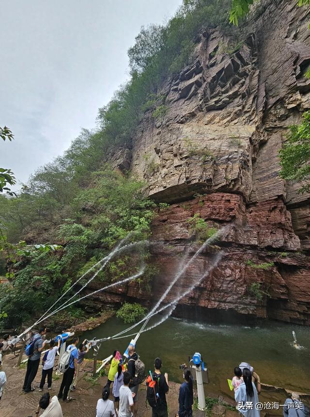 洛阳龙潭大峡谷的水，流不尽，道不完，说不尽，玩不完