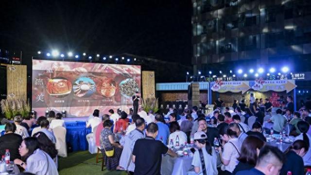 “沿着沪宁去旅行”！“寻味泰州”水城蟹乡美食旅游季沪上启动