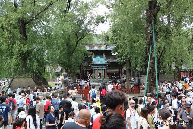 太原晋祠迎客流高峰 暑期单日门票收入首破百万