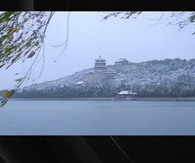 雪后颐和园一键变水墨画，这中式美学绝了！