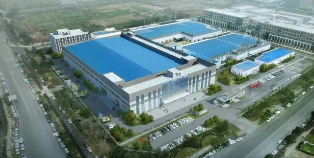 我国自主8.6代CMM问世 成都高新区加快建设“世界柔谷”