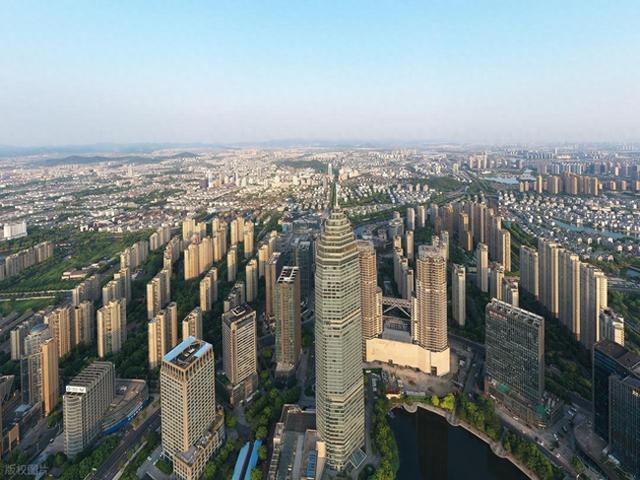 浙江很低调的地级市，人口比金华少，面积比温州小，GDP超8900亿