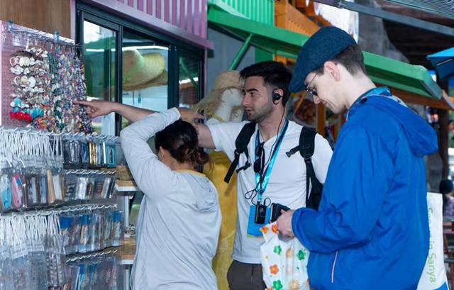 中外媒体采风三亚 椰风海韵间共话亚沙盛会