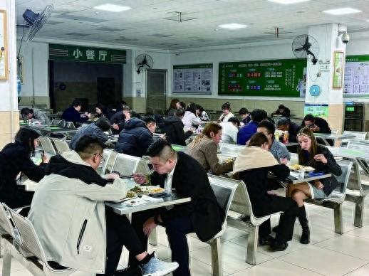 到博物馆“干饭”的风，火热吹到长沙