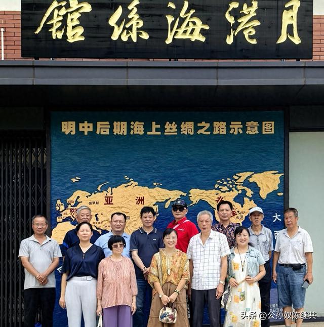 月港古街堤畔，听涛轩用餐：八方食客皆欣赏，小楼小院快乐悠长…