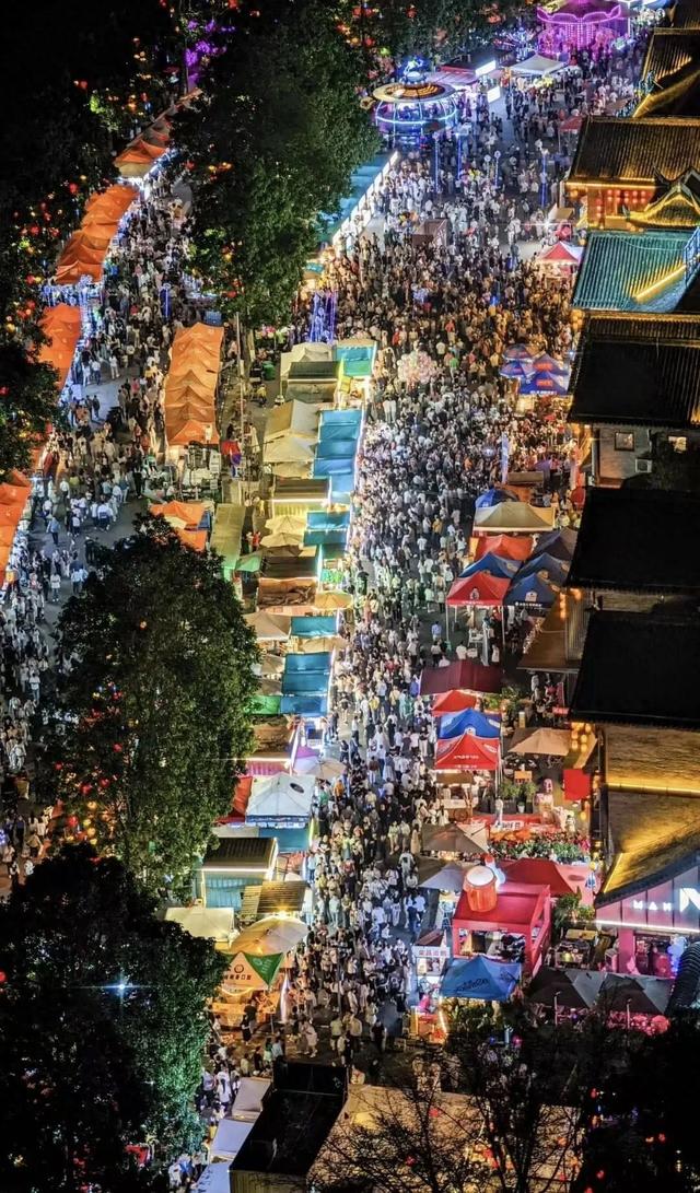 网红打卡地如何保持生命力？这三点很关键
