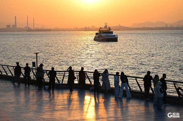 秋日青岛的浪漫，藏在“橘子海”的日落里
