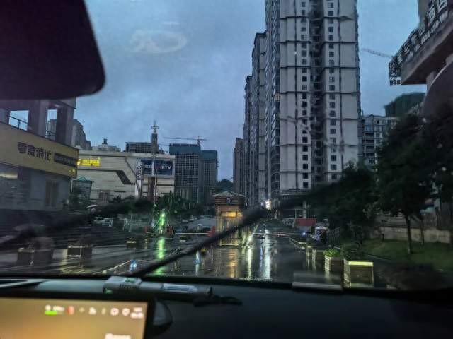 为一碗360年岩脚面，我在六枝特区拐了个弯