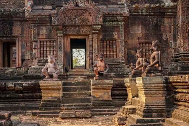 神秘的化学痕迹揭示了33亿年前地球上的生命