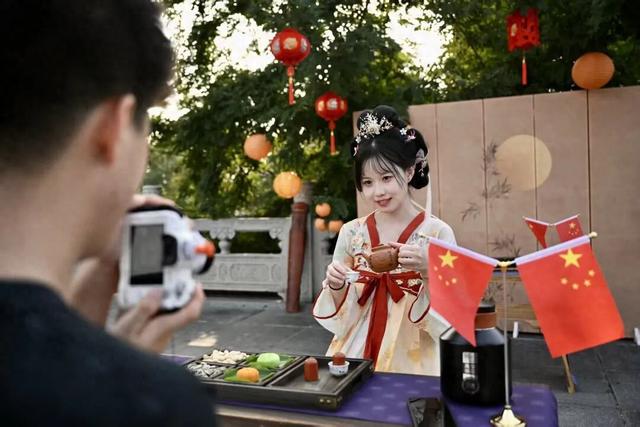 秋色满城 历下有约丨超然楼，你还有多少惊喜是我不知道的！