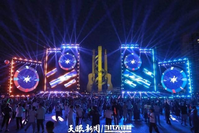 正安“村Rock”：文旅融合点燃国庆夜经济