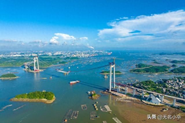 广西北海和钦州都去旅行过，实话实说，两者相比，北海要好太多了