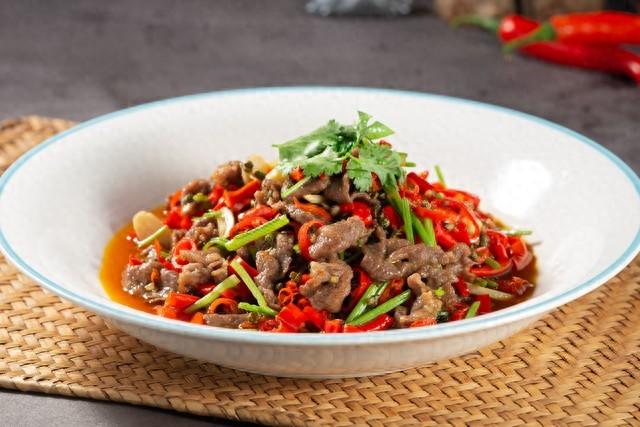 家常也能做出正宗京酱肉丝！详细步骤+小技巧让你轻松秒变大厨！