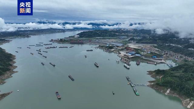 三峡枢纽前三季度通过量达1.28亿吨