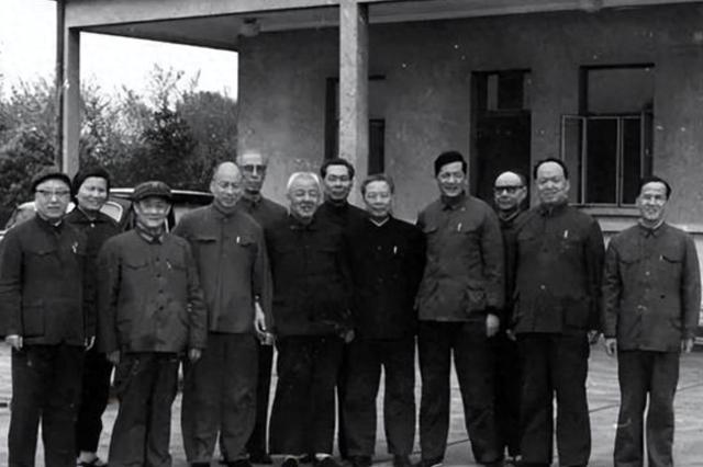 78年他调任北京市委书记，对华国锋抱怨：我到天津屁股还没坐稳