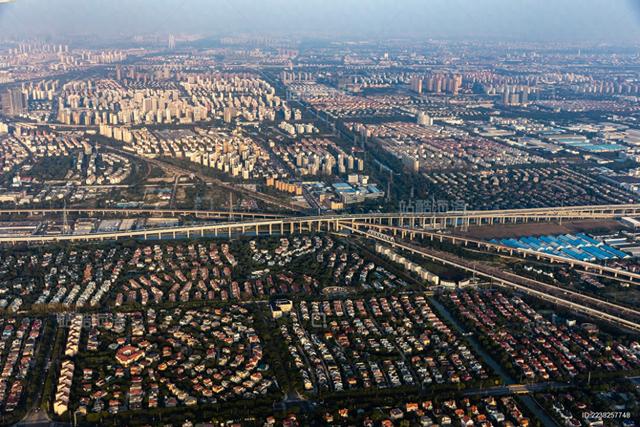 下一个“南京”已现身？苏州与无锡落选，这座黑马呼声高。