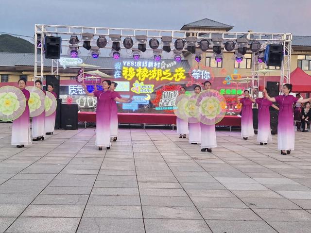 “穆棱湖之夜”文旅活动点燃小镇夜经济