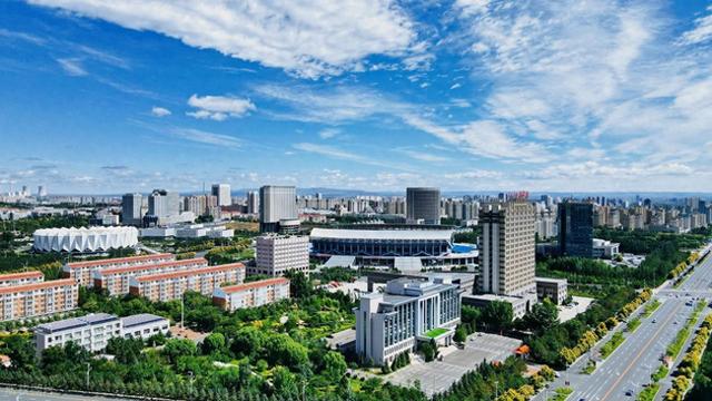 一个新晋的避暑之都，距北京300公里，比大同凉爽比张家口更好玩