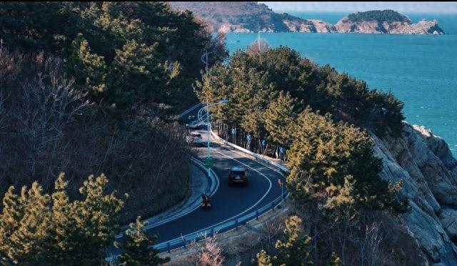 威海这条道路即将占道施工，请注意绕行或避让！