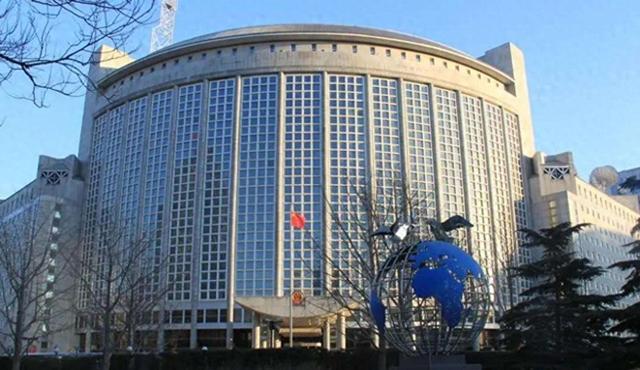 中国制裁绝不拖泥带水，时间一到，30道通牒发往美国，财产全冻结