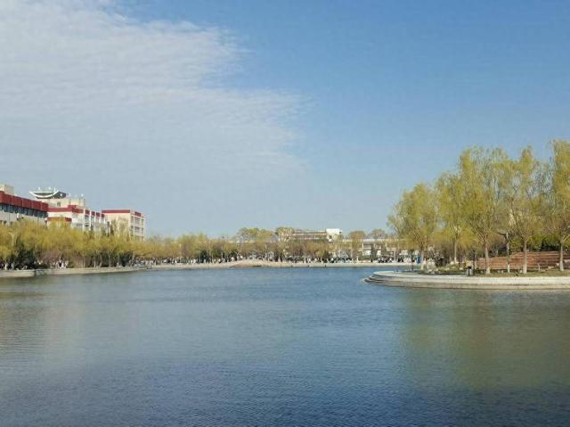 奔跑在时间之内—寻觅来去之间的岁月屐痕（散文）