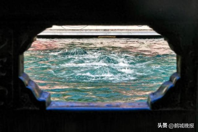 趵突泉差 2 厘米破 30 米，黑虎泉喷涌，济南人：罕见！