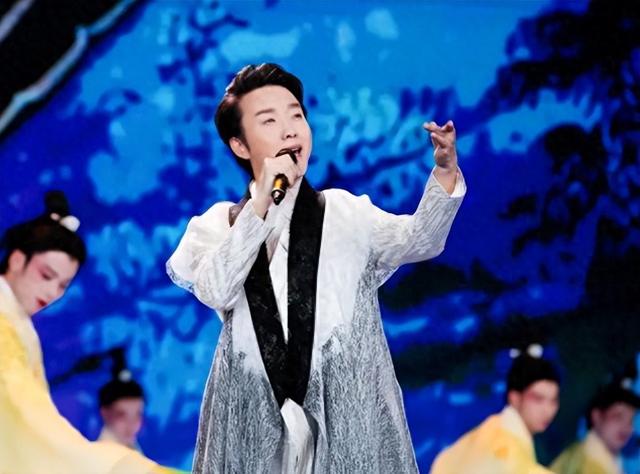 “跳梁小丑”李玉刚跌落神坛，不再被世界宽容，梅葆玖：死不原谅
