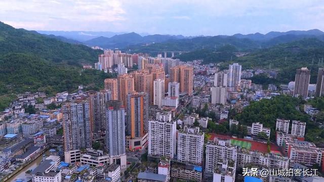 重庆面积排第一的县，除了现实版的桃花源，竟还藏着这么多惊喜！