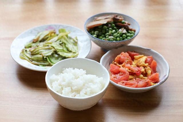 厨房装不下年轻人“邪修”的野心了？