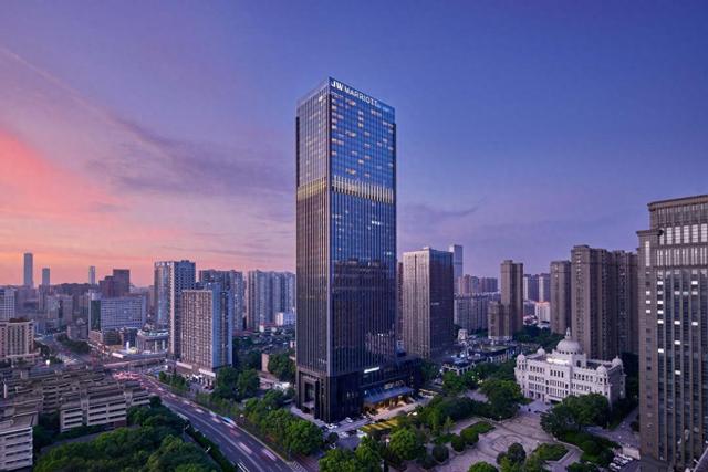 全球酒店集团“一哥”：年收入超过1800亿元，在华酒店突破600家