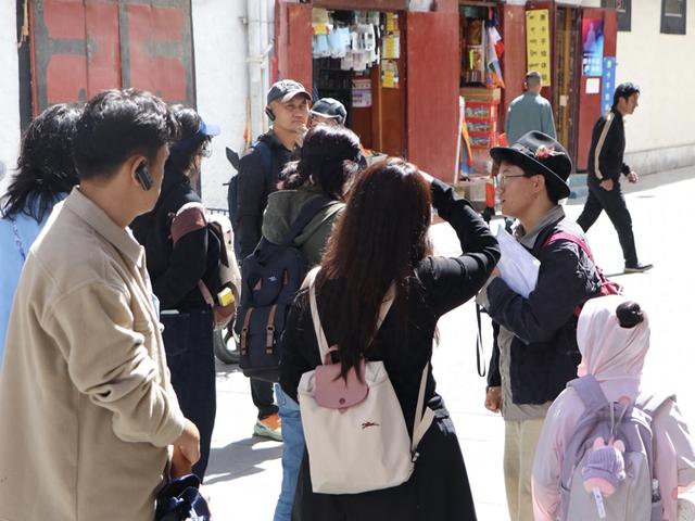报效祖国 建功西部|西藏青年：我愿深潜在这巨大的文化“宝库”中