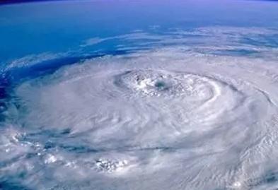 23点03分冬至，老话上午冬至，冰三尺；下午冬至，穿单衣