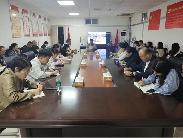 绷紧安全弦！诸城文旅局召开“双节”假期安全生产工作会议，筑牢假日安全防线​
